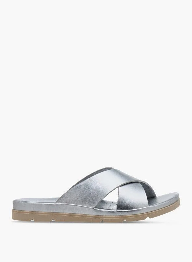 لو كونفورت صنادل نسائية بدون أربطة بحزام متقاطع بلون سادة