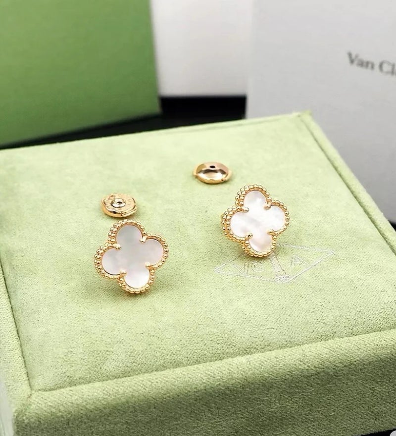 Van Women's Earrings with gift box - Image 3