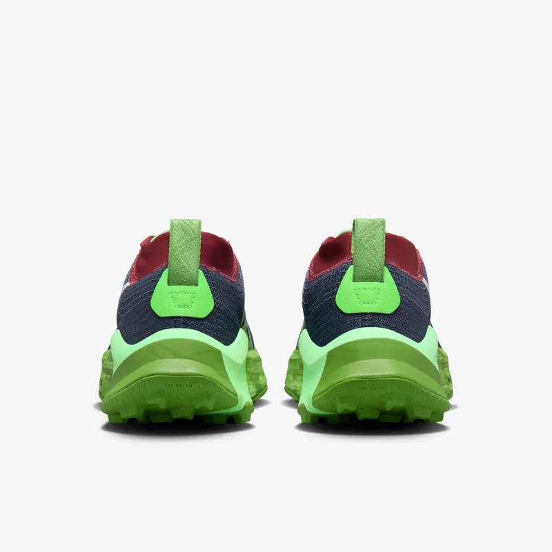 Nike Women's Zegama Trail Running Shoe