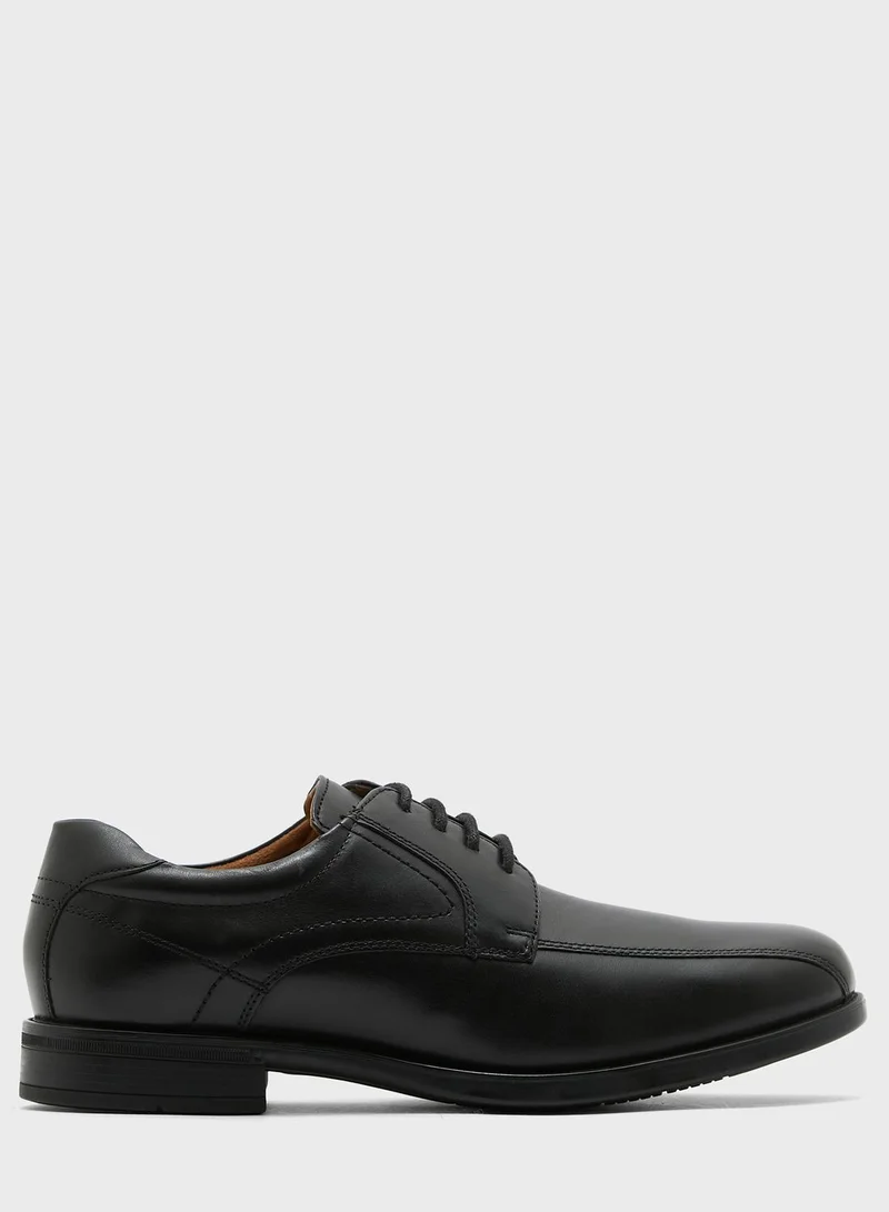 Florsheim Midtown Lace Ups Casual Shoe