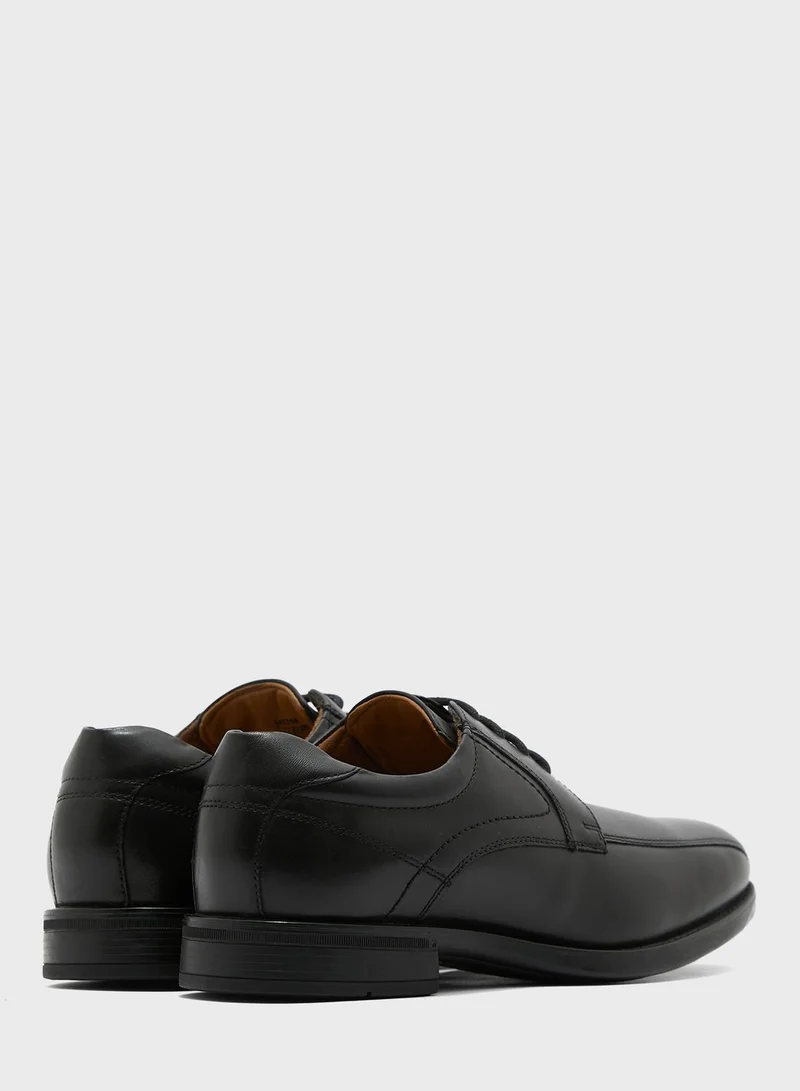 Florsheim Midtown Lace Ups Casual Shoe