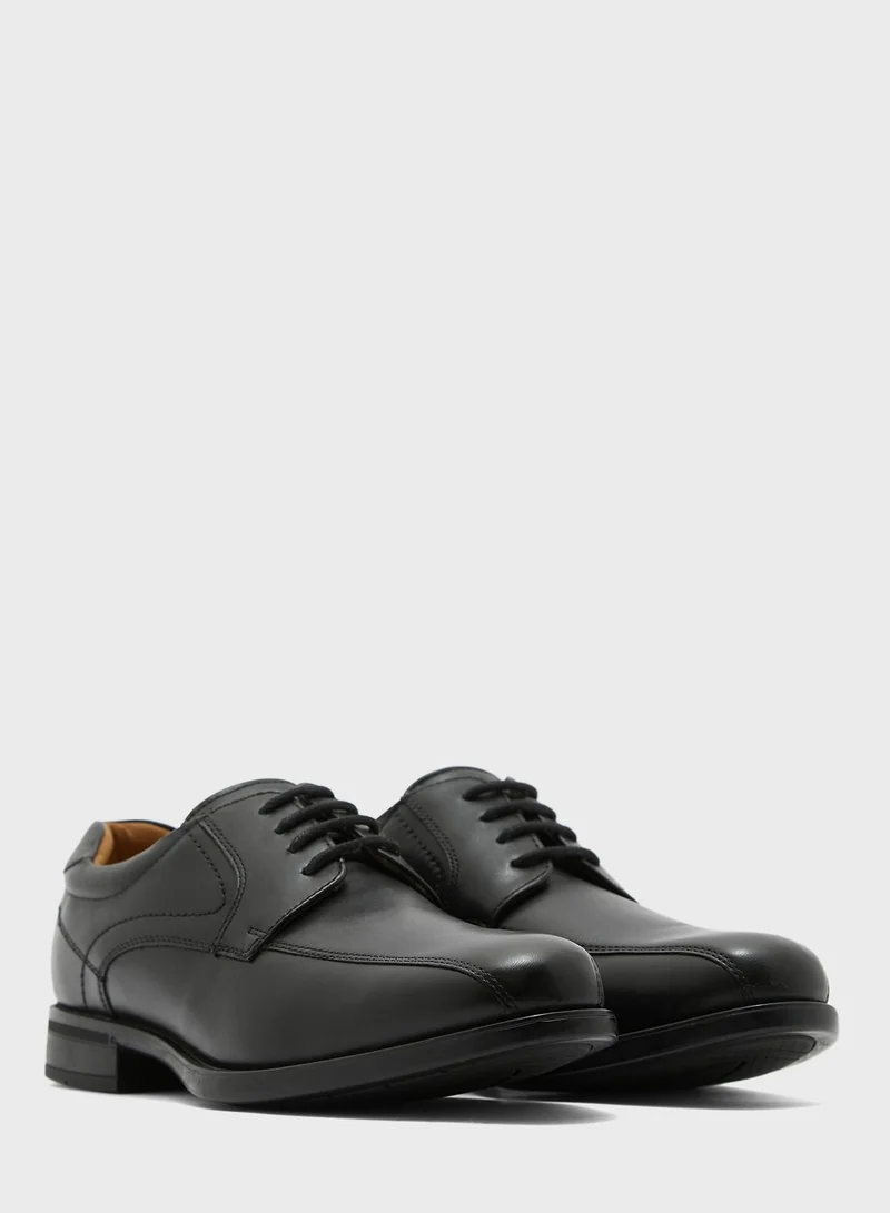 Florsheim Midtown Lace Ups Casual Shoe