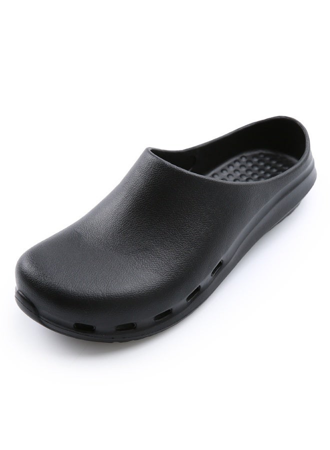 Surgical shoes, chef shoes, fully enclosed breathable shoes for men, and protective shoes suitable for doctors, nurses, chefs, and laboratory workers. These shoes are non-slip. - Image 1