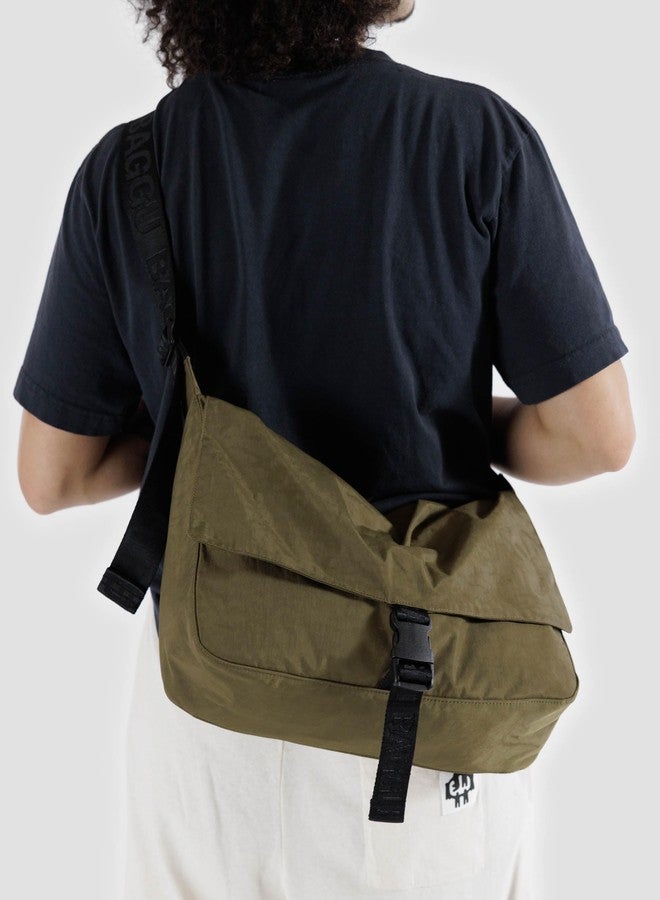 BAGGU Nylon Messenger Bag, Seaweed - Image 2