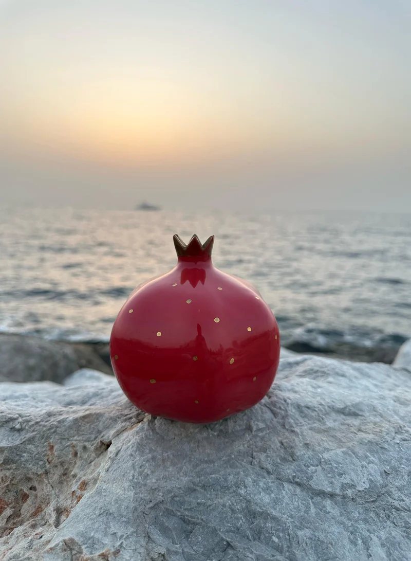 تحفة لوكس Pomegranate Ceramic Vase – Deep Red