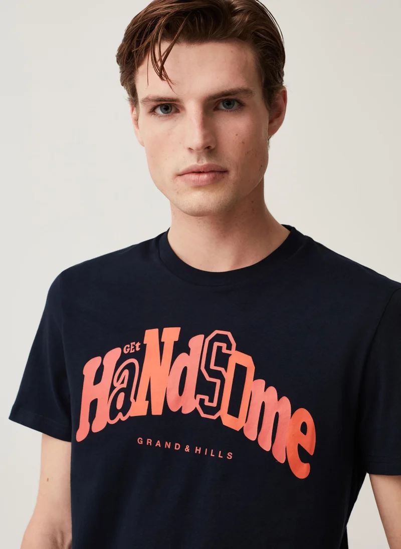 او في اس Grand & Hills T-shirt with printed lettering