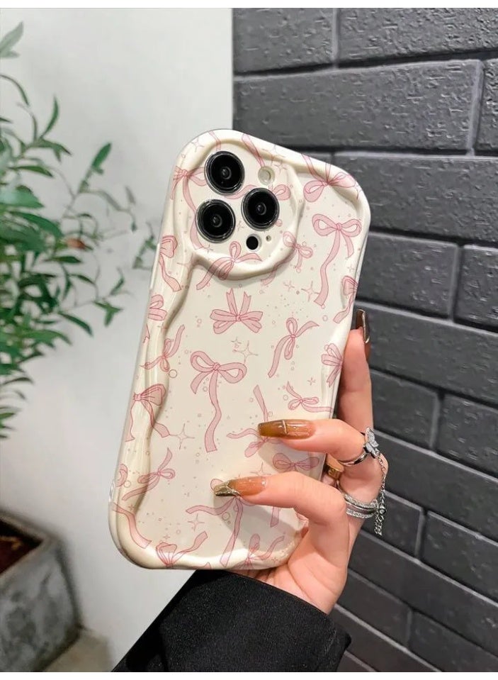 تيمو هذا غطاء هاتف بتصميم تموجات بنقشة فيونكات باللون الوردي متوافق مع ايفون 14 بروماكس - Image 1