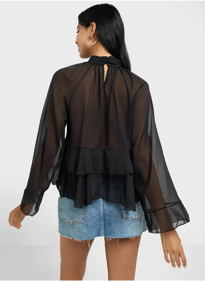 جينجر Ruffle Detail Peasant Blouse