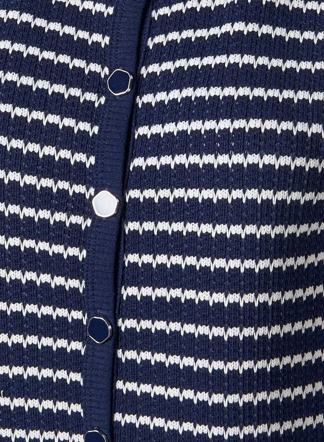 2Xtremz 2Xtremz Regular Fit Top with Stripes