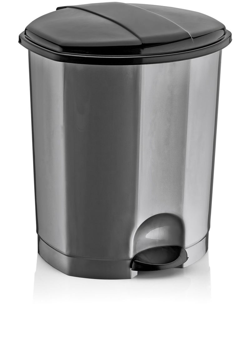 Plastic Pedal Dustbin 18 Liter 305x301x390 MM