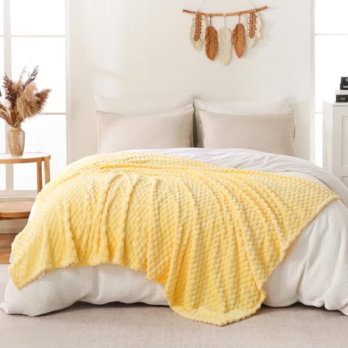 Bnuitland Light Yellow Flannel Throw Blanket (50X70 inches), 300 GSM Fleece Cozy Warm Soft Home Decor Lightweight Bed Sofa Blanket for Adults, Suitable for All Seasons. - Image 3
