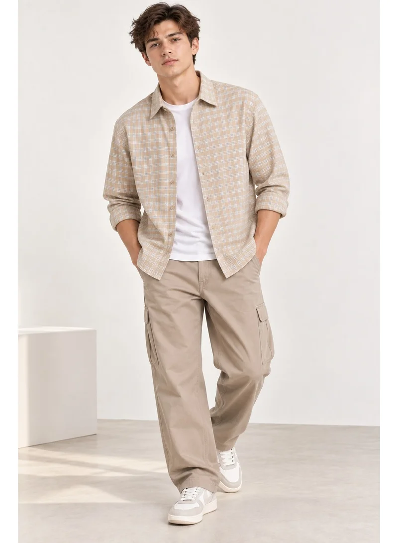 فكتور اند جين Men's Checked Long Sleeve Button-Up Shirt