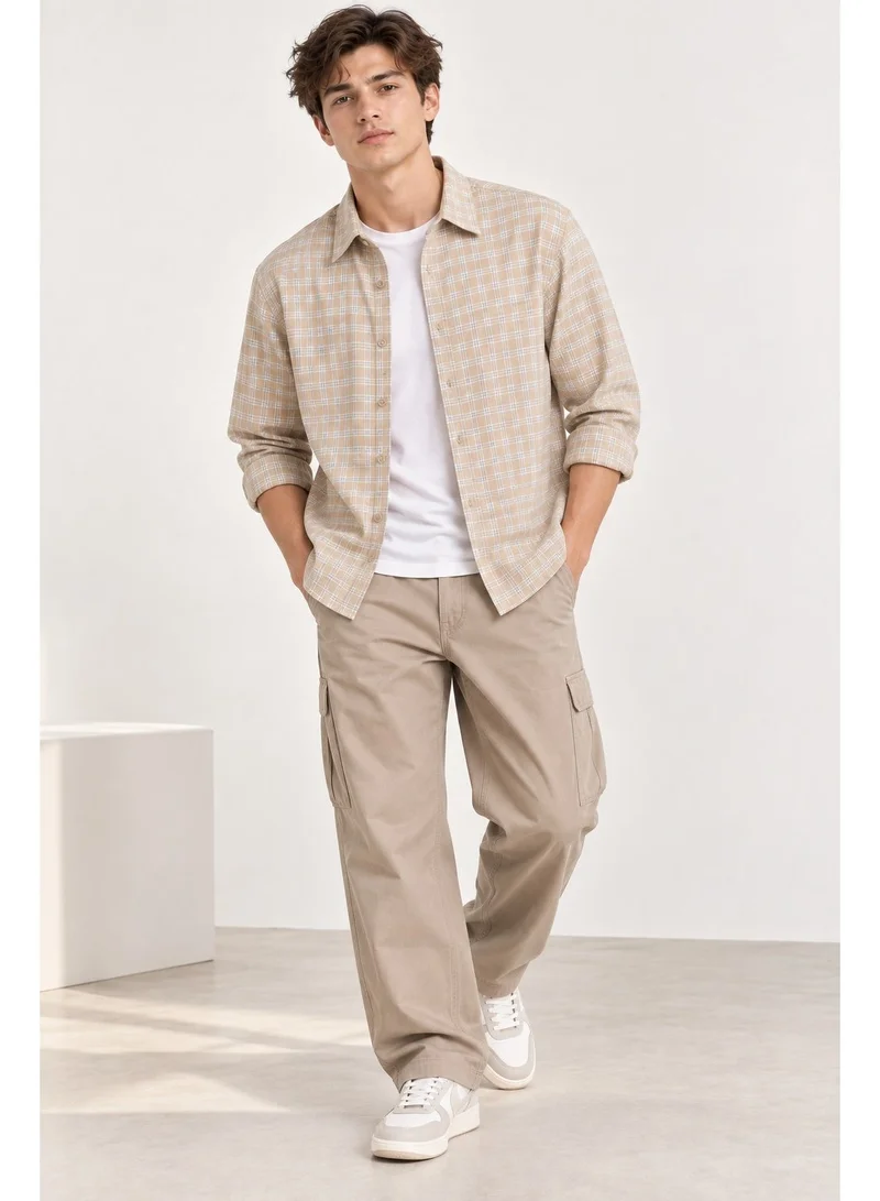فكتور اند جين Men's Checked Long Sleeve Button-Up Shirt