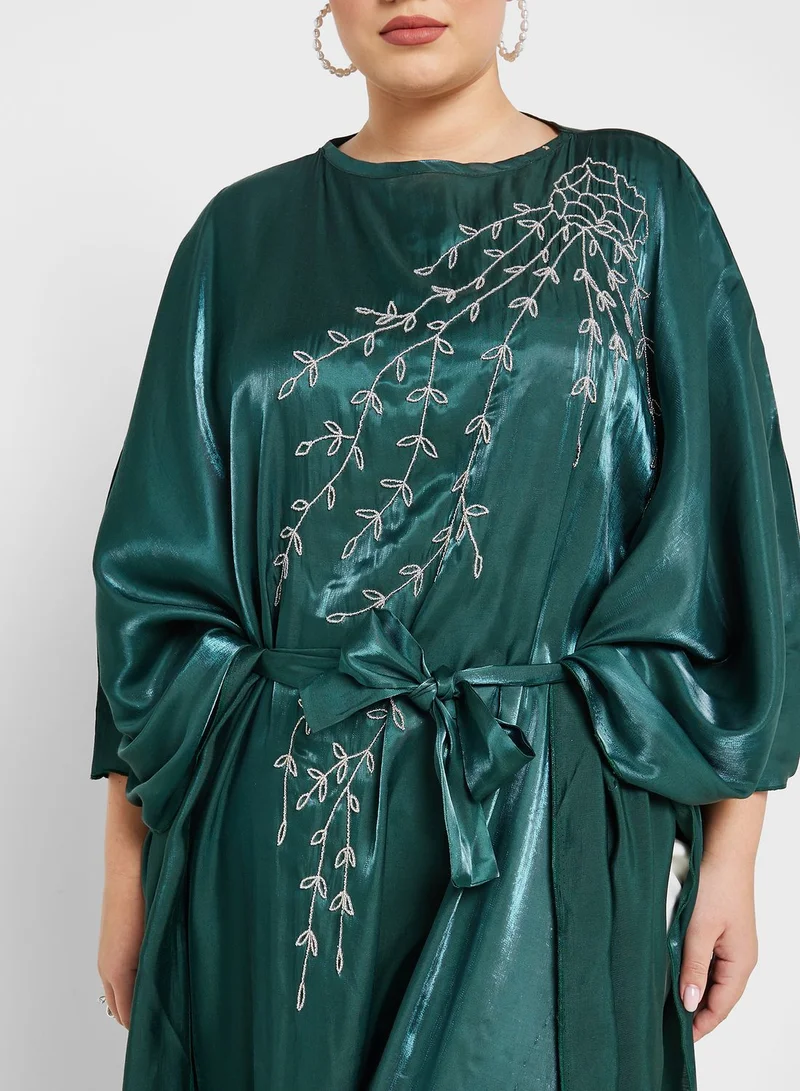 Hayas Closet Curve Embellished Cape Sleeve Jalabiya