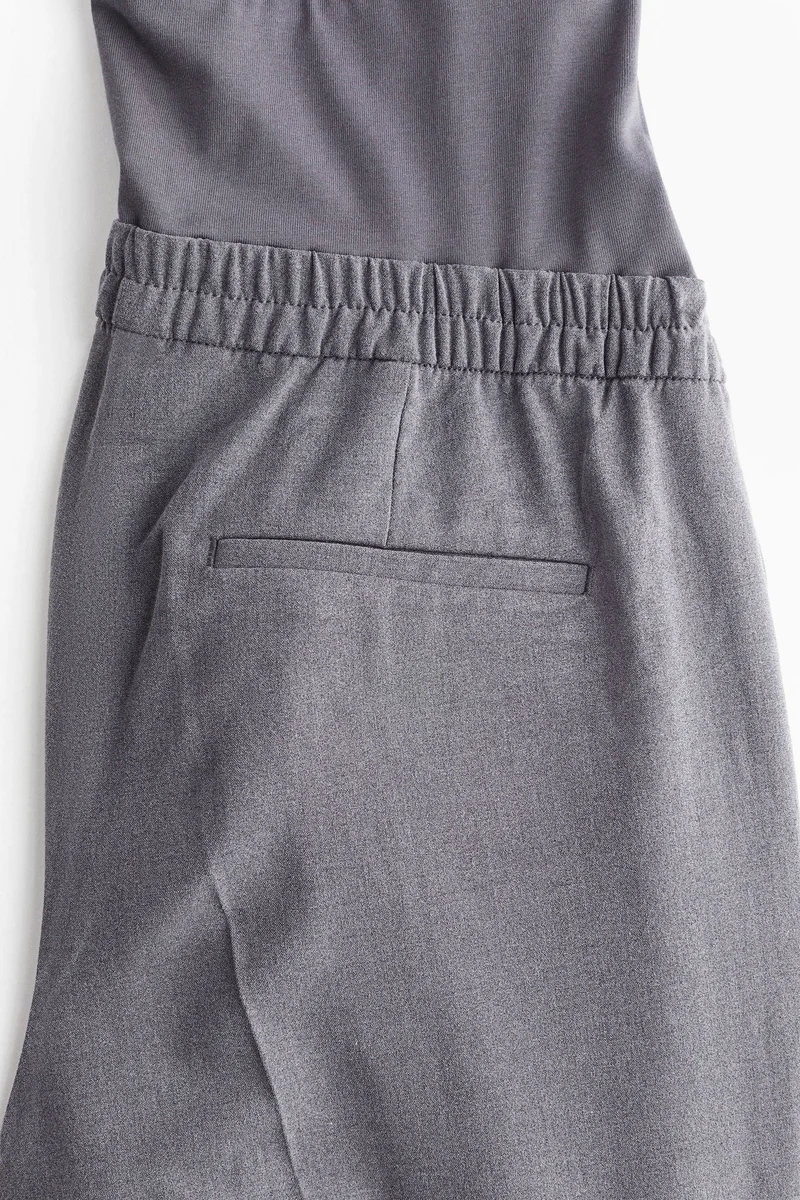 H&M MAMA Cigarette trousers