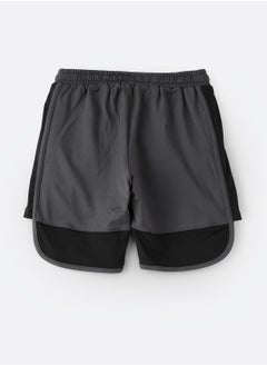 Knit shorts with two side pockets