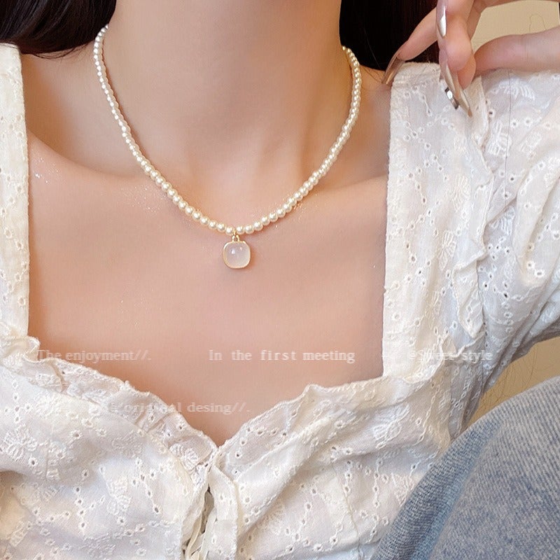 Luxury Pearl Necklace for Women, Minimalist Crown Heart Bow Teardrop Design, Titanium Steel Collarbone Chain, Fashion Layering Jewelry