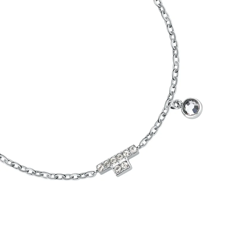 تروساردي سوار على شكل حرف
