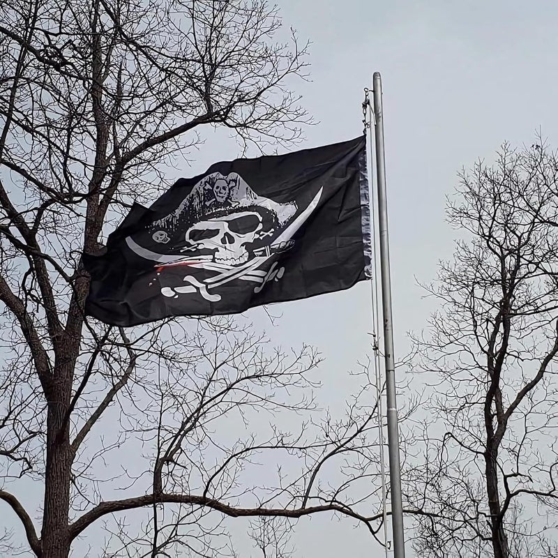 Time Roaming 3x5 Ft Dead Man's Chest Pirate Polyester Flag with Brass Grommets - Image 4