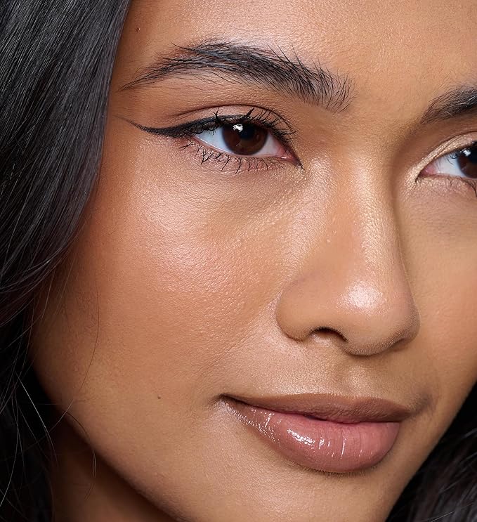 spongelle Mii Cosmetics Light Loving Illuminator Radiant Highlighter Leading Lady - Image 4