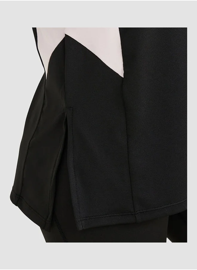 Styli Colorblock Side Slit Oversized Yoga Activewear Top