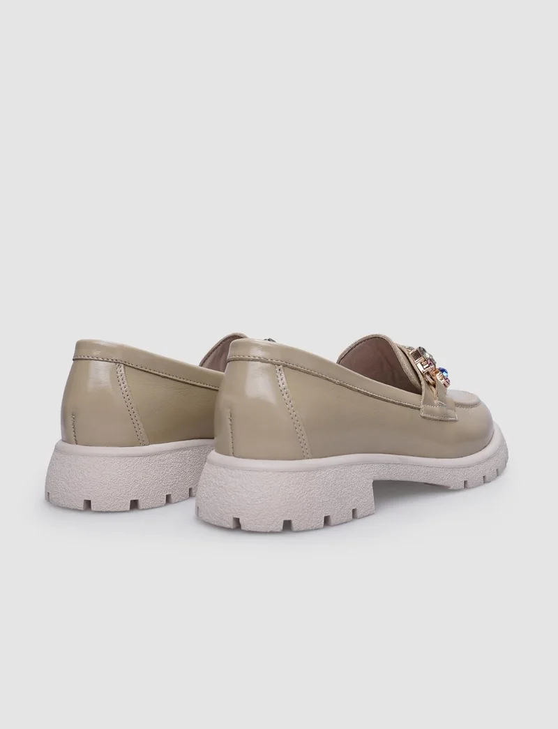 كاباني Leather Buckled Beige Patent Leather Women's Shoes