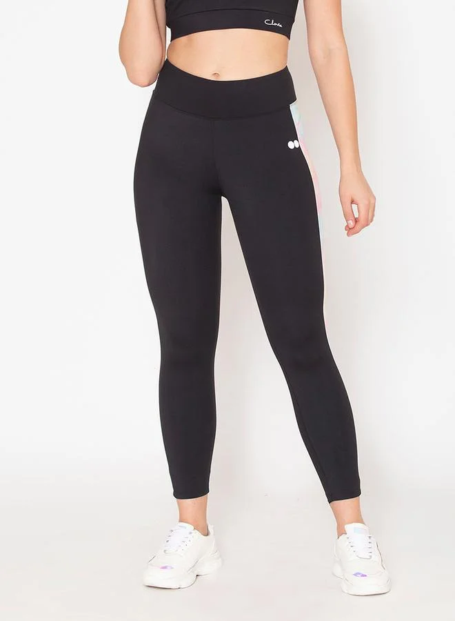 كلوفيا ليجنز رياضي ضيق مع لوحات جانبية مطبوعة