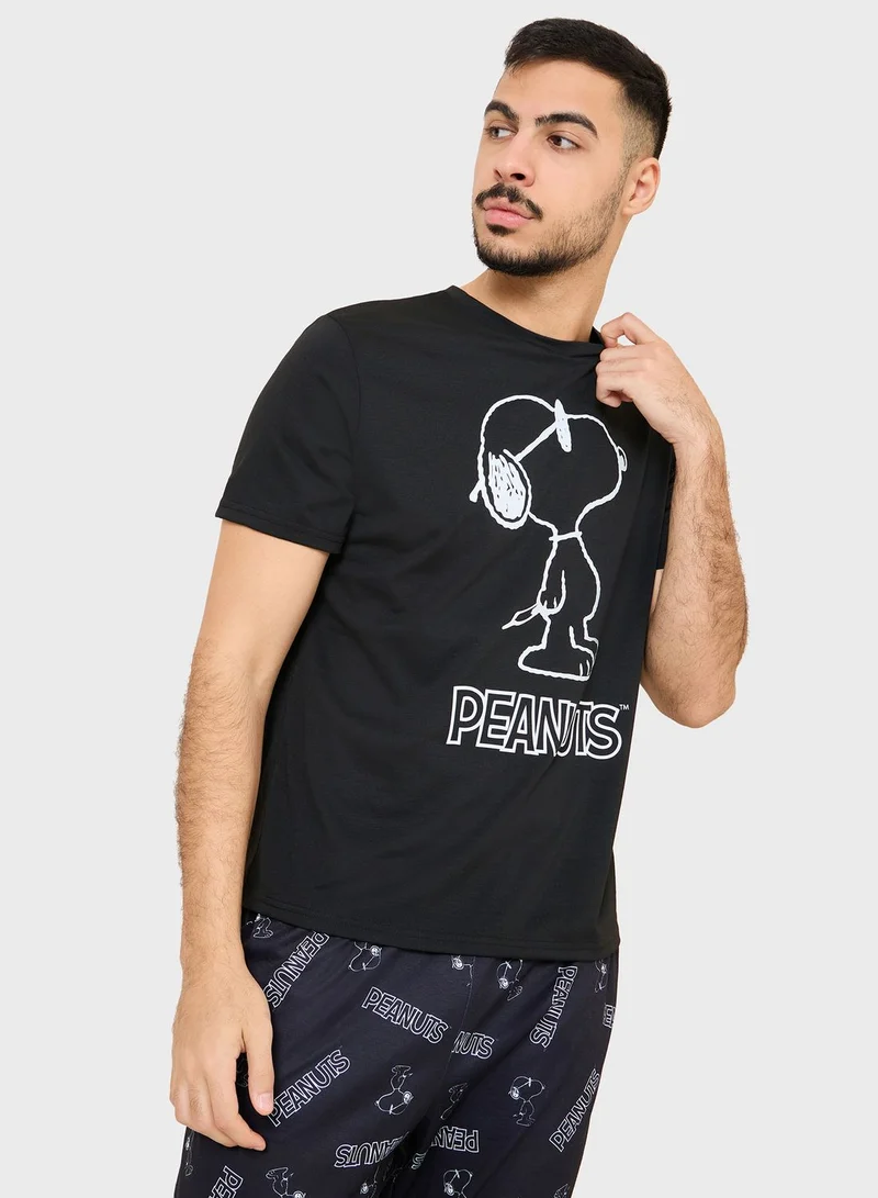 Styli Peanut Crew Neck T-Shirt & Pyjama Set
