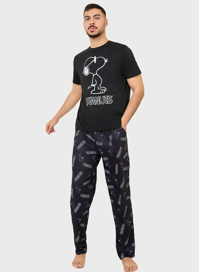 Styli Peanut Crew Neck T-Shirt & Pyjama Set