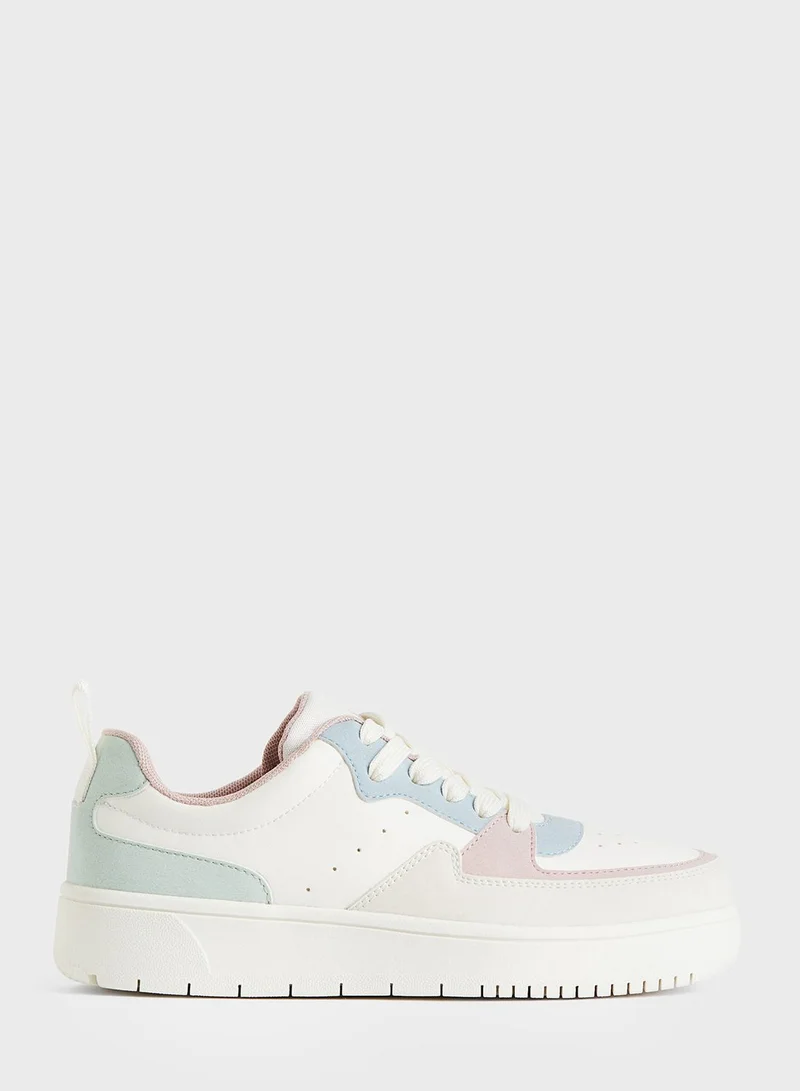 اتش اند ام Kids Low Top Velcro Sneakers