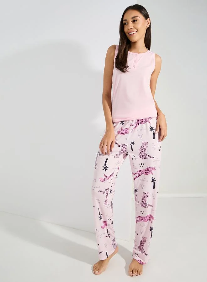 Styli Solid Placket Vest & Jungle Cats Print Pyjama Set