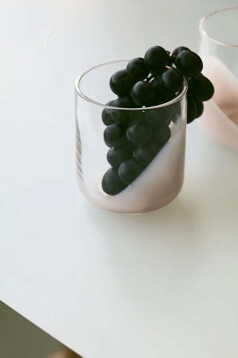 اتش اند ام عبوتان من الأكواب المزخرفة