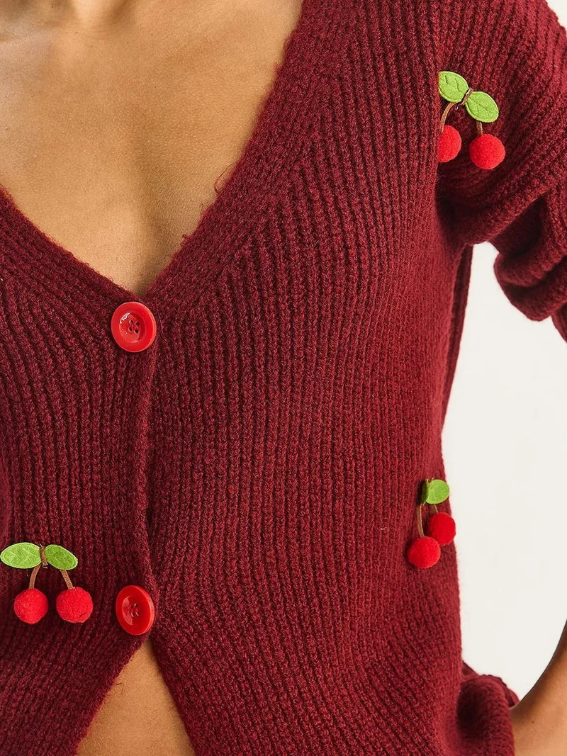 Bianco Lucci LUCCI V-Neck Fruit Embroidered Knitwear Cardigan