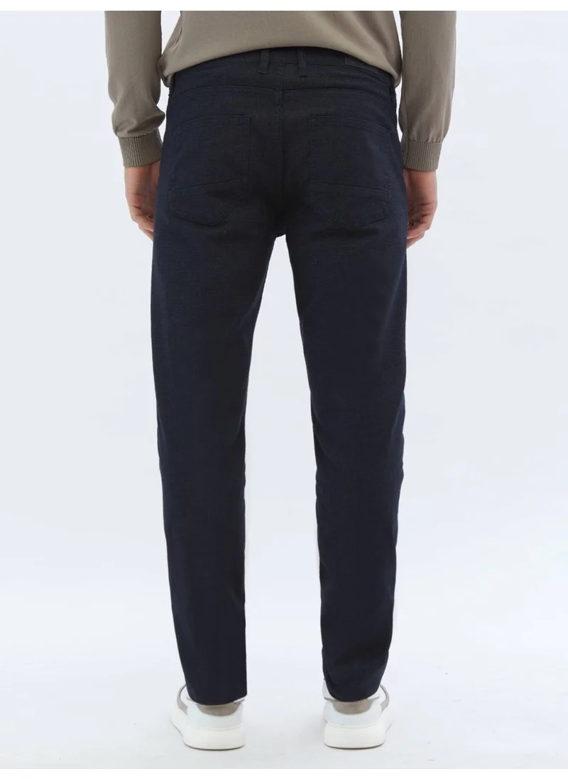 كيب Navy Blue Woven Slim Fit Casual Cotton Blend Trousers
