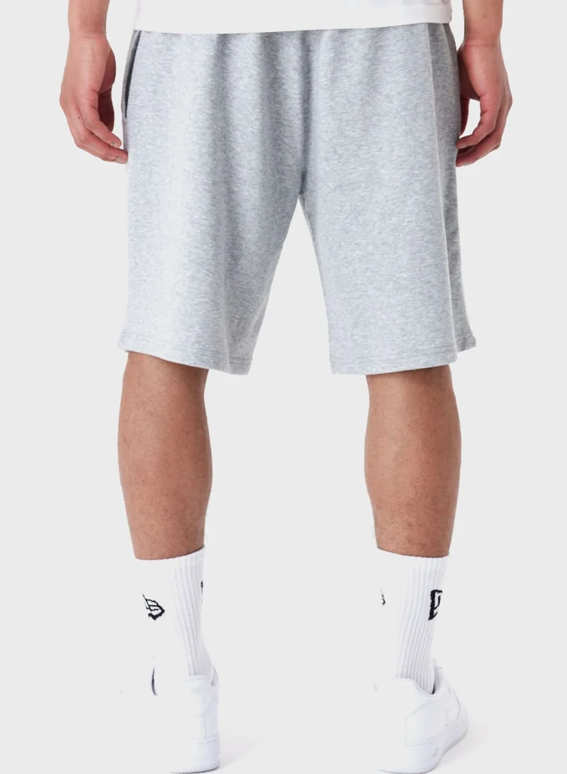 NEW ERA Los Angeles Lakers Oversized Shorts