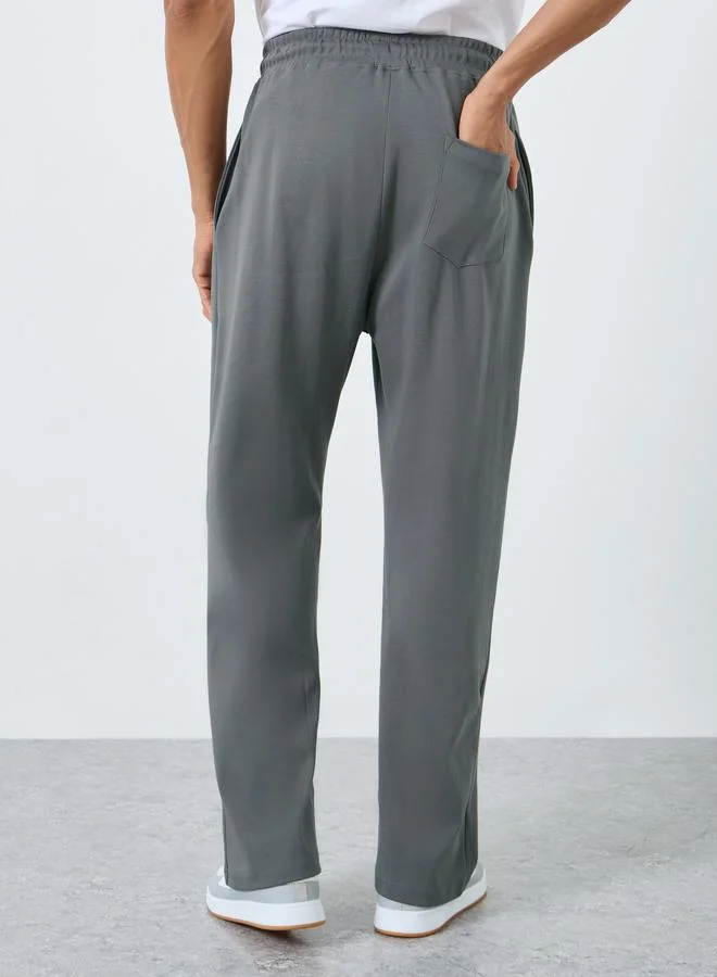 ستايلي جوغر سادة بقصة فضفافة