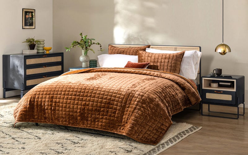RECYCO Luxury Velvet Quilt Set Full Queen Size Bedding Sets, Ultra Soft Velvet Comforter Set, Lightweight Oversized Bedspread Quilted Coverlet for All Season, with 2 Pillow Shams, Rusty Burnt Orange - Image 3