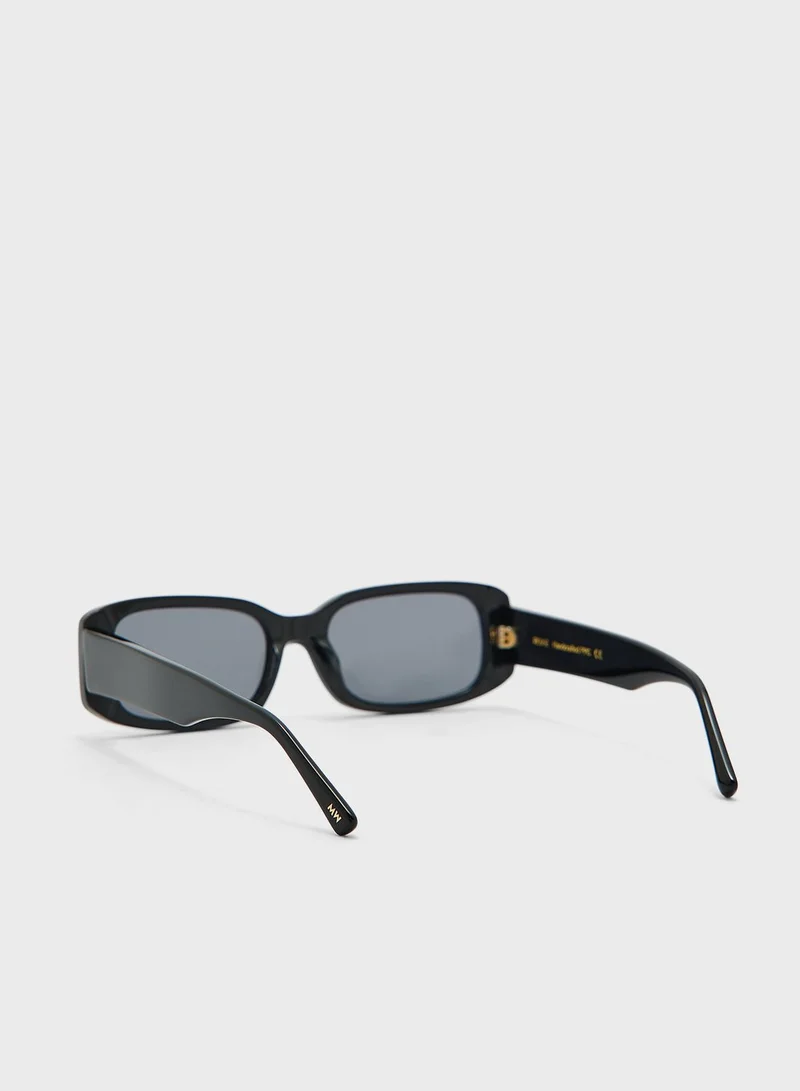 MESSYWEEKEND Roxie Sunglasses
