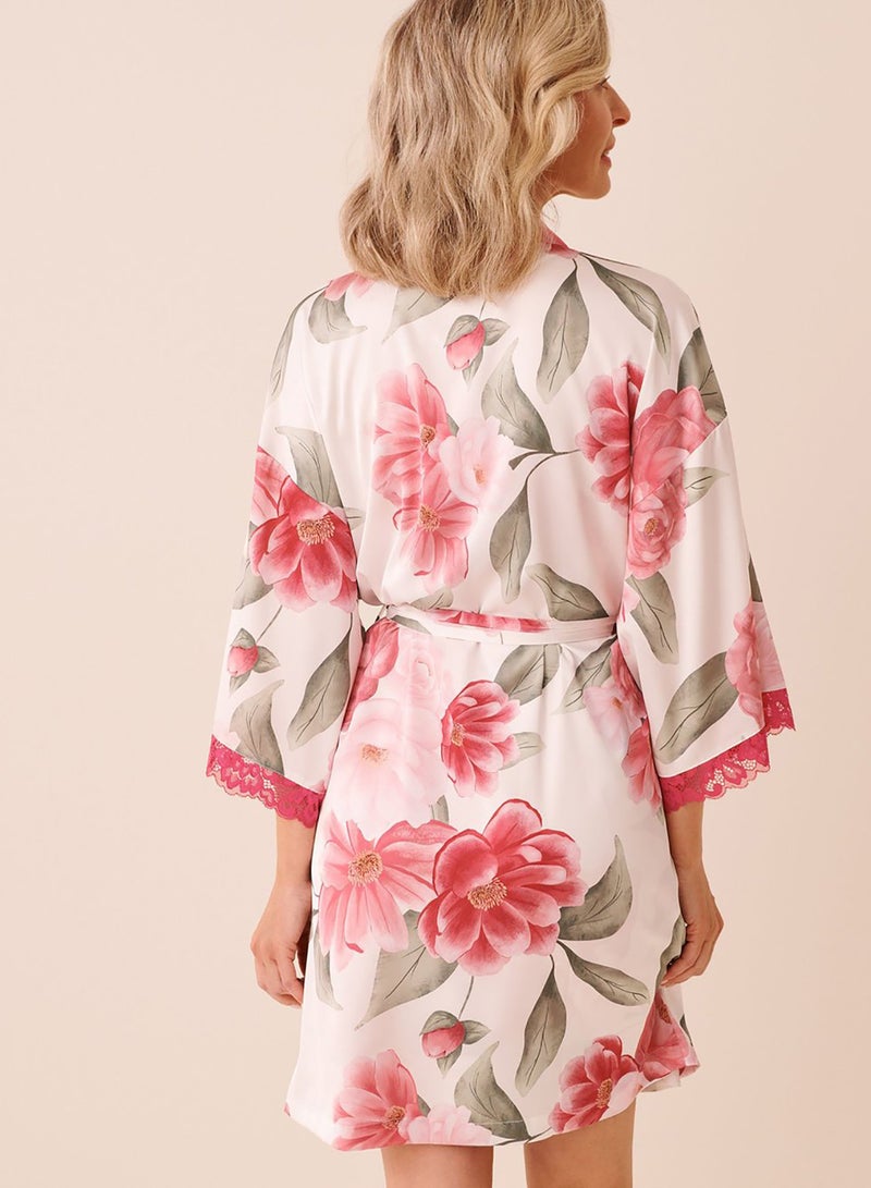 La Vie en Rose Camellia Print Lace Trim Satin Kimono - Image 4