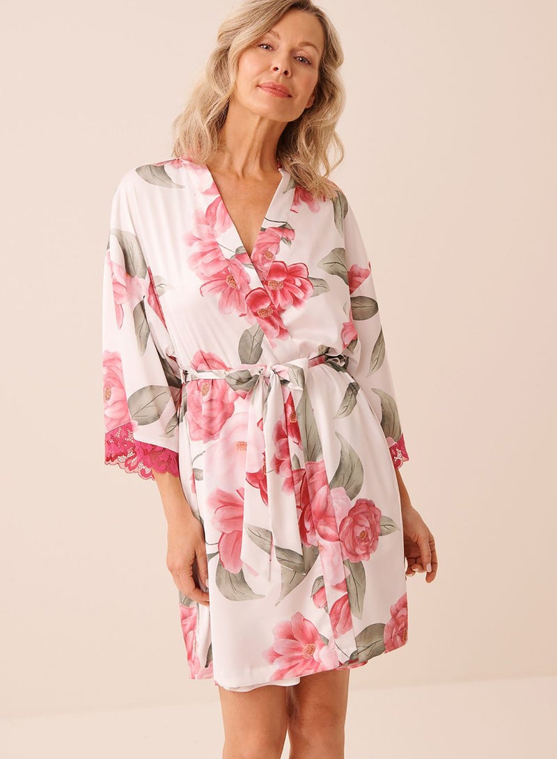 La Vie en Rose Camellia Print Lace Trim Satin Kimono - Image 2