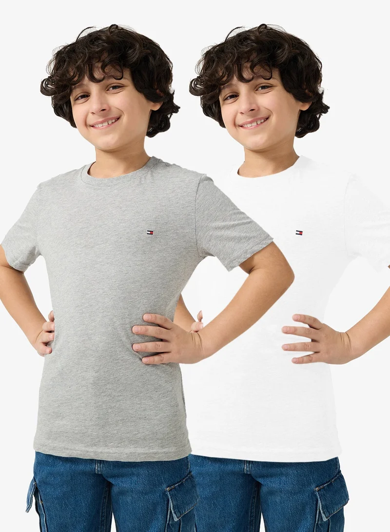 تومي هيلفيغر طقم قطعتين تي شيرت برقبة دائرية بطبعة شعار للأطفال