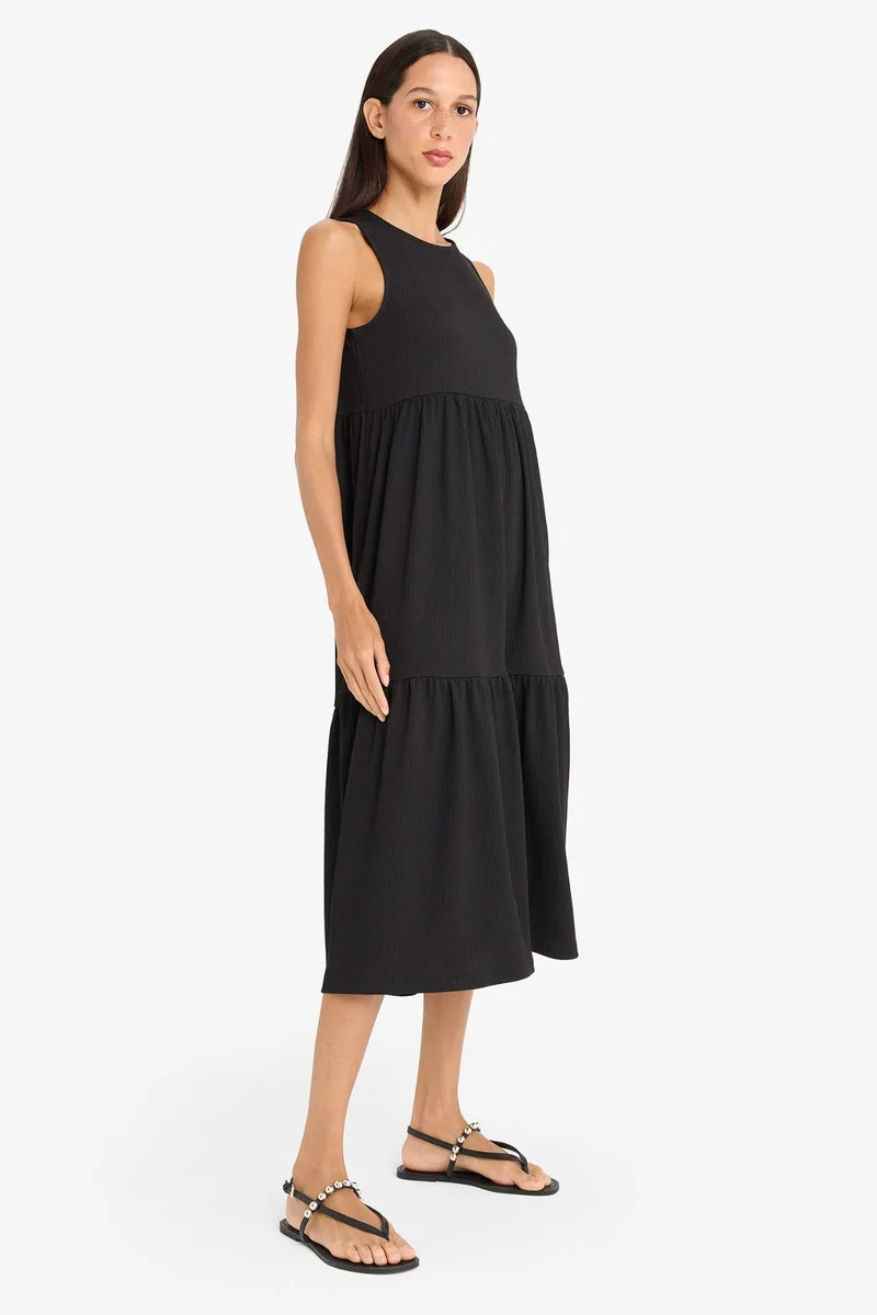 ديفاكتو Crew Neck Sleeveless Midi Black Dress