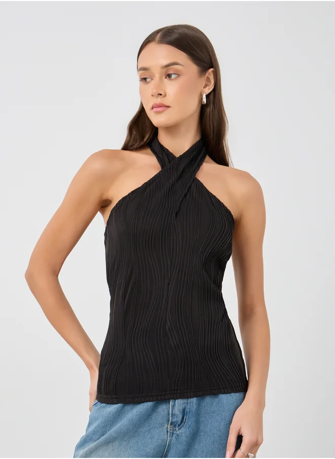 Styli Styli Textured Halter Neck Knit Top