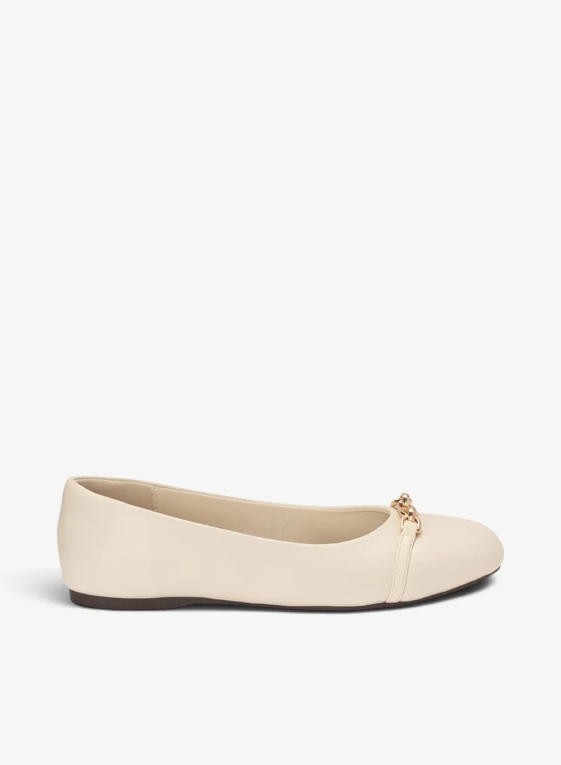 Bata Classic Everyday Ballet Flats