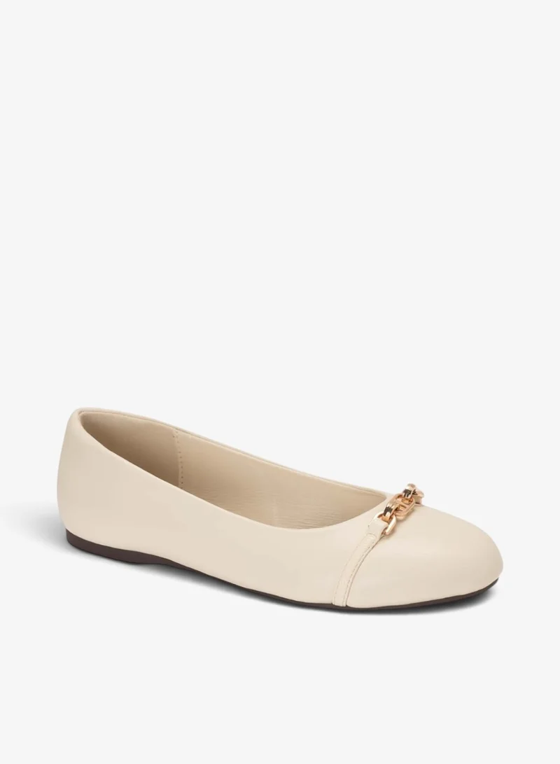 Bata Classic Everyday Ballet Flats
