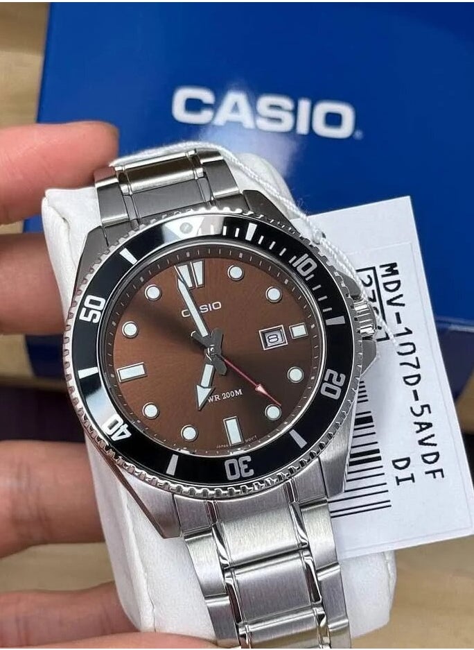 CASIO Analog Men's Watch - MDV-107D-5AVDF  - Image 3