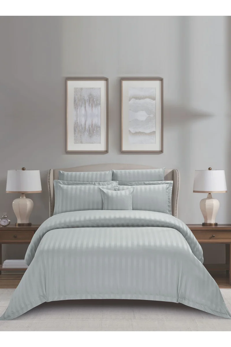 Donetella Striped Comforter Set, King Size (260x240 cm), 8-Piece Hotel Bedding with 350 GSM Filling – Comforter, Duvet Cover, Fitted Sheet, Pillowcases &amp; Cushion Cover