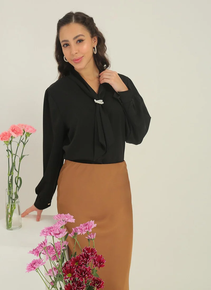 globus Globus Women Black Cuffed Sleeves Tie-Up Neck Pearl Detail Workwear Top