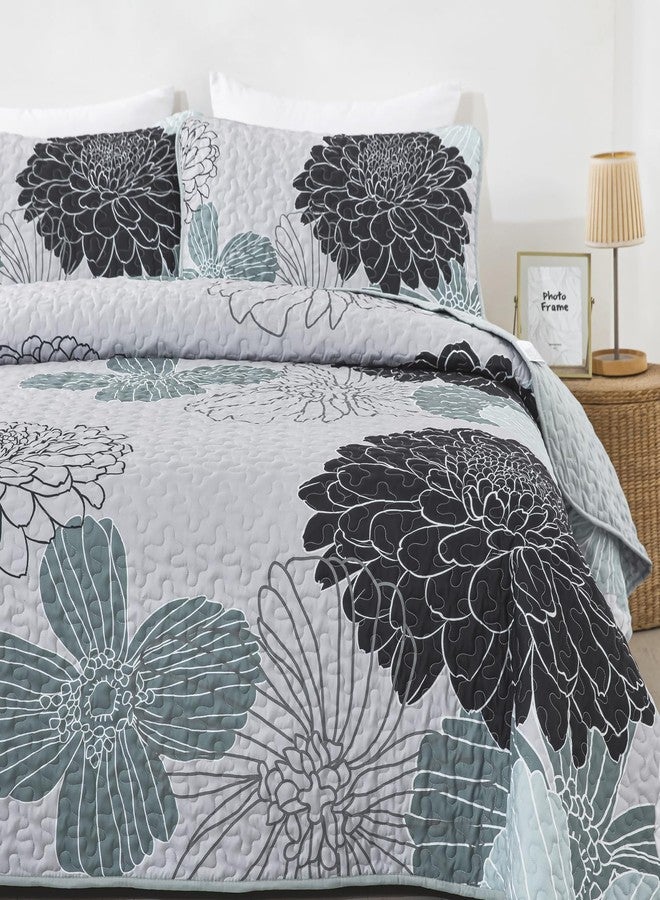 Anibedding طقم لحاف أنيبيدينج مكون من 3 قطع بنقشة زهور، مقاس كينج - طقم غطاء سرير أنيق قابل للعكس باللون الأزرق الرمادي مع 2 غطاء وسادة، طقم غطاء سرير مبطن بنقشة زهور ناعمة وخفيفة الوزن (104 بوصة × 90 بوصة، أزرق ترابي) - Image 4