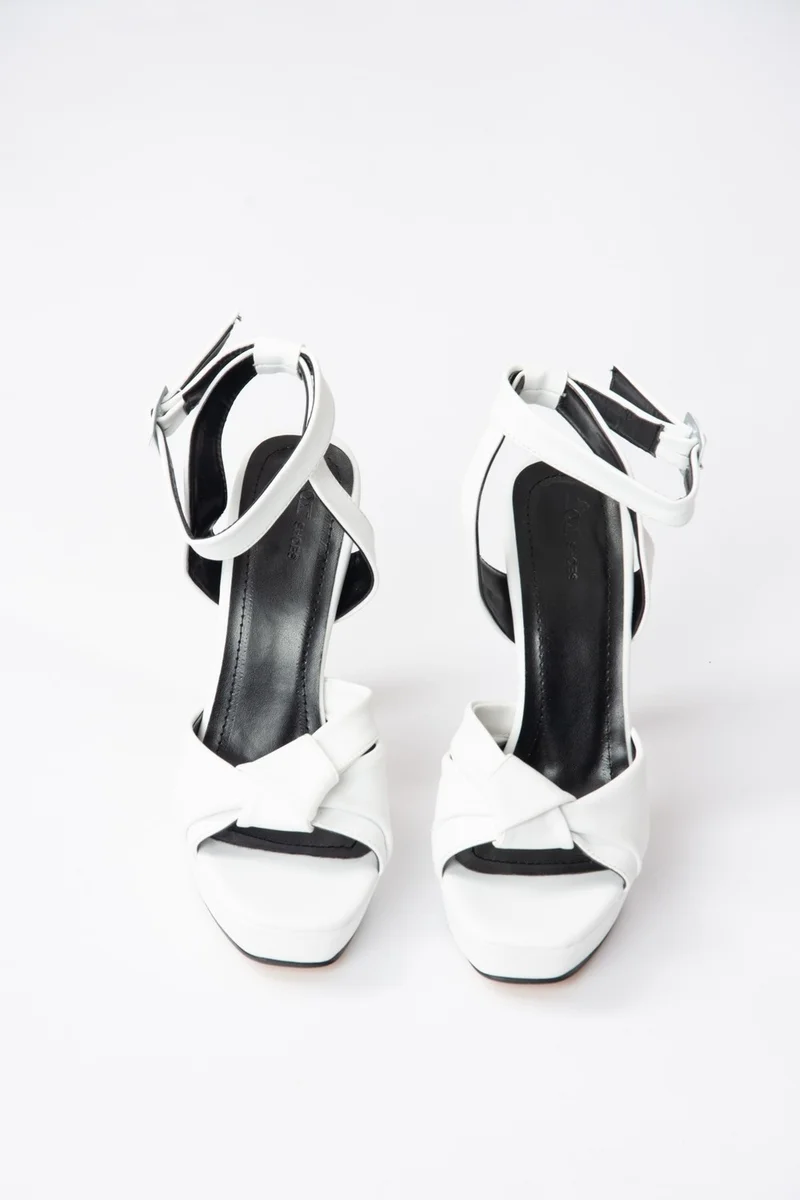 فوكس شوز White Thick Plaform Heeled Women's Shoes K404080209